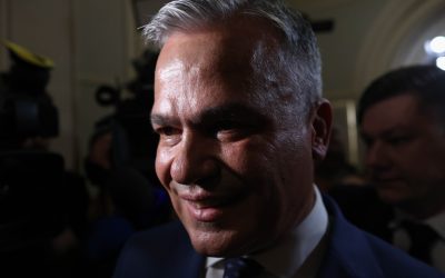 Veștea sfidează PNL: Mergem înainte, PSD așteaptă UDMR