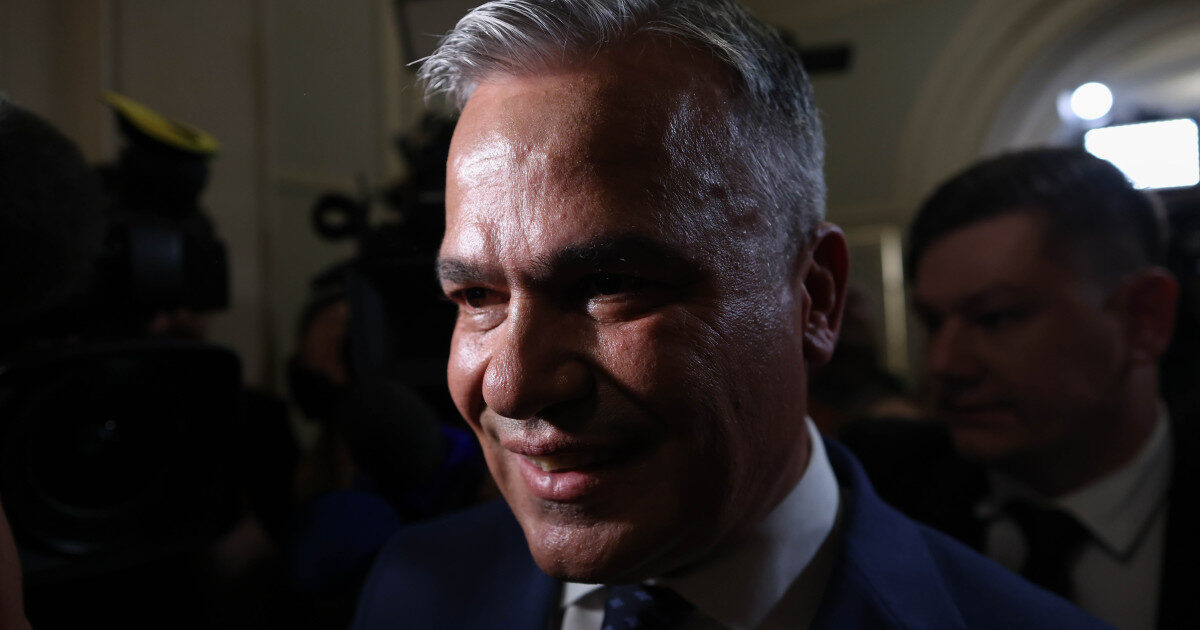 Veștea sfidează PNL: Mergem înainte, PSD așteaptă UDMR