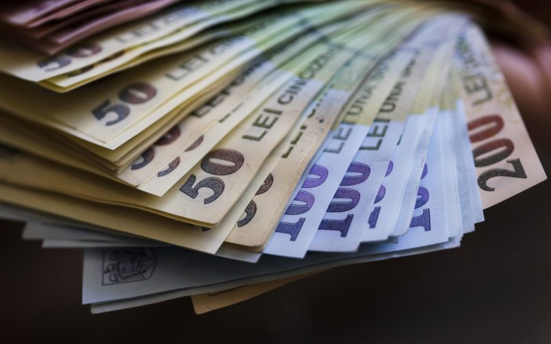 Consiliul Concurenței a amendat 10 bănci cu 3,73 miliarde de lei