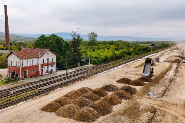 Linie feroviară din vest, 5 ani șantier masiv