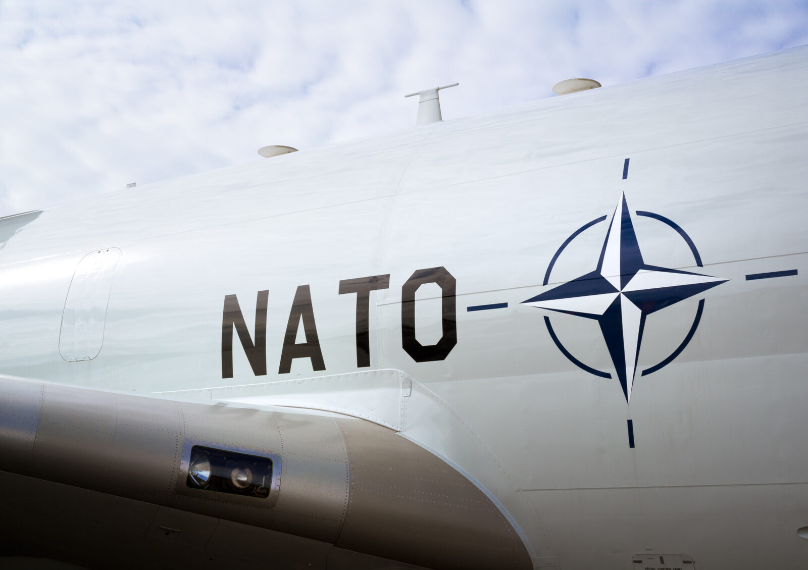 Miruță: NATO a plătit, nu am cerșit apărarea antiaeriană