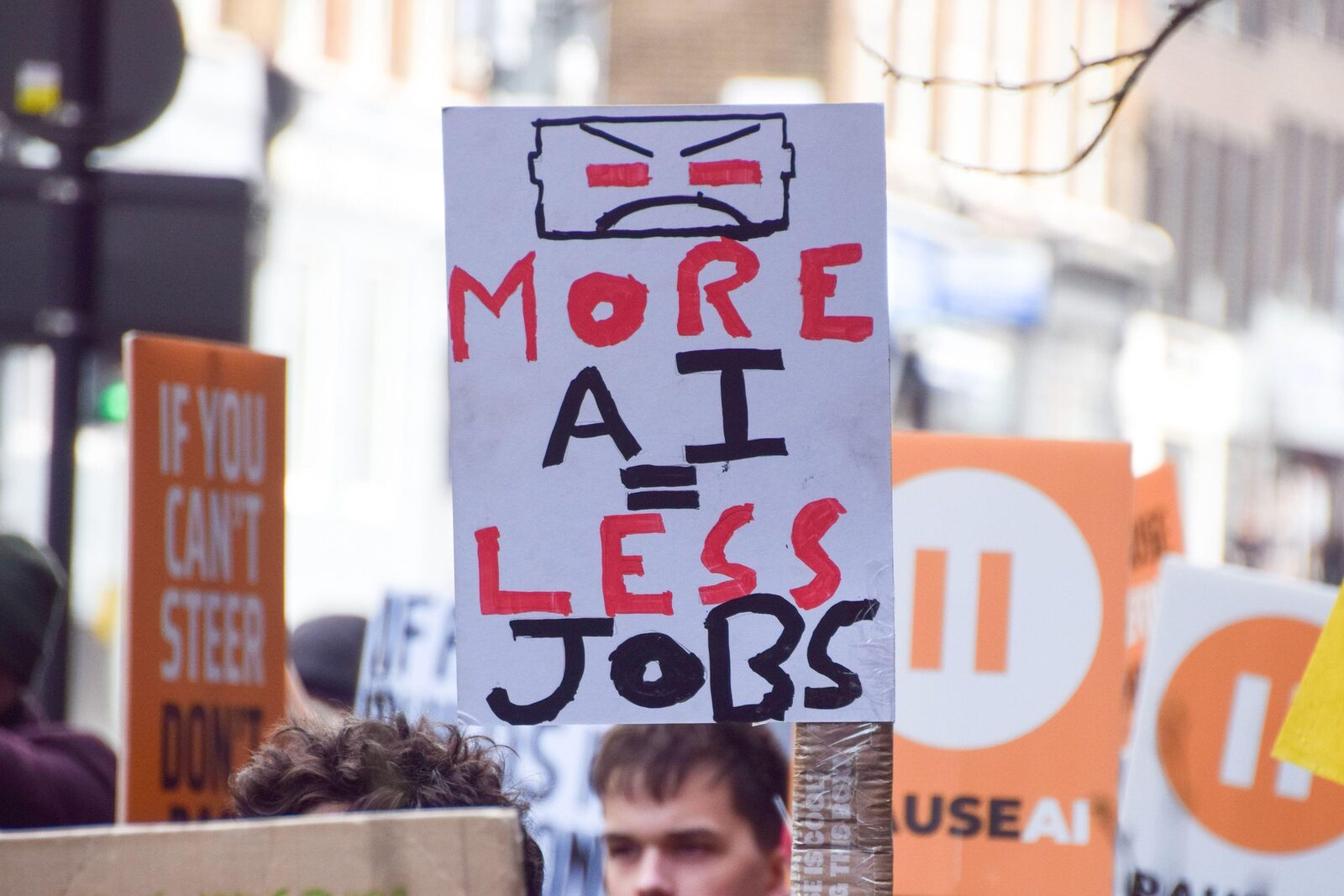AI la Apus? Fondatoare, Avertisment: Fronturi de Protest Viitoare