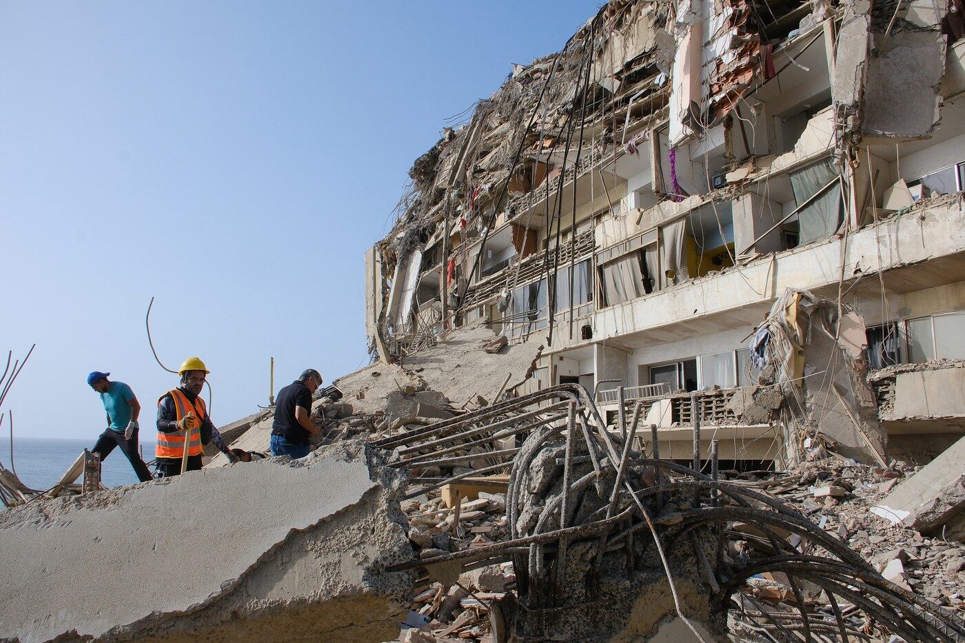 Tânăr salvat din ruine după 106 ore în Venezuela