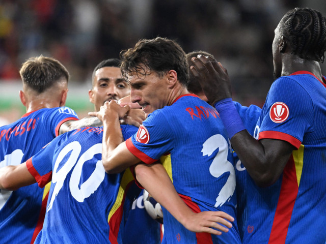 FCSB, RUȘINE CELEBRĂ: Fotbalistul lui Pintilii e unicul MVP român