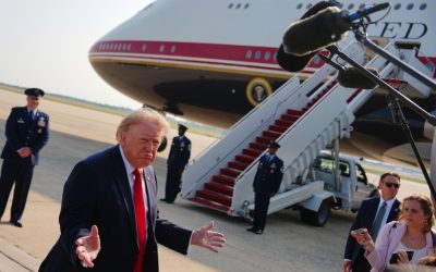 Trump flies on new Air Force One worth $400 million gifted by Qatar