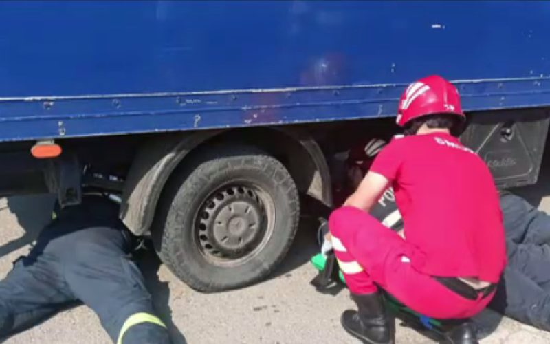 Tragedie la Moșna: Camion, mamă și copil, accident fatal