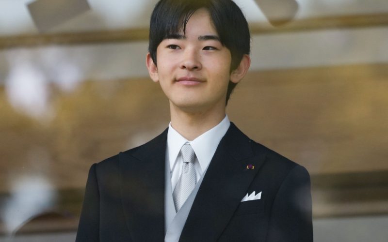 Japonia: Tronul Crizantemei refuză femeile din nou