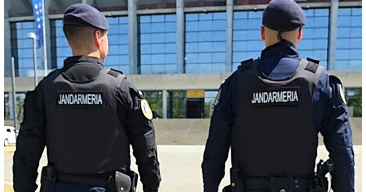 Jandarmii salvează un bărbat de pe Podul Basarab