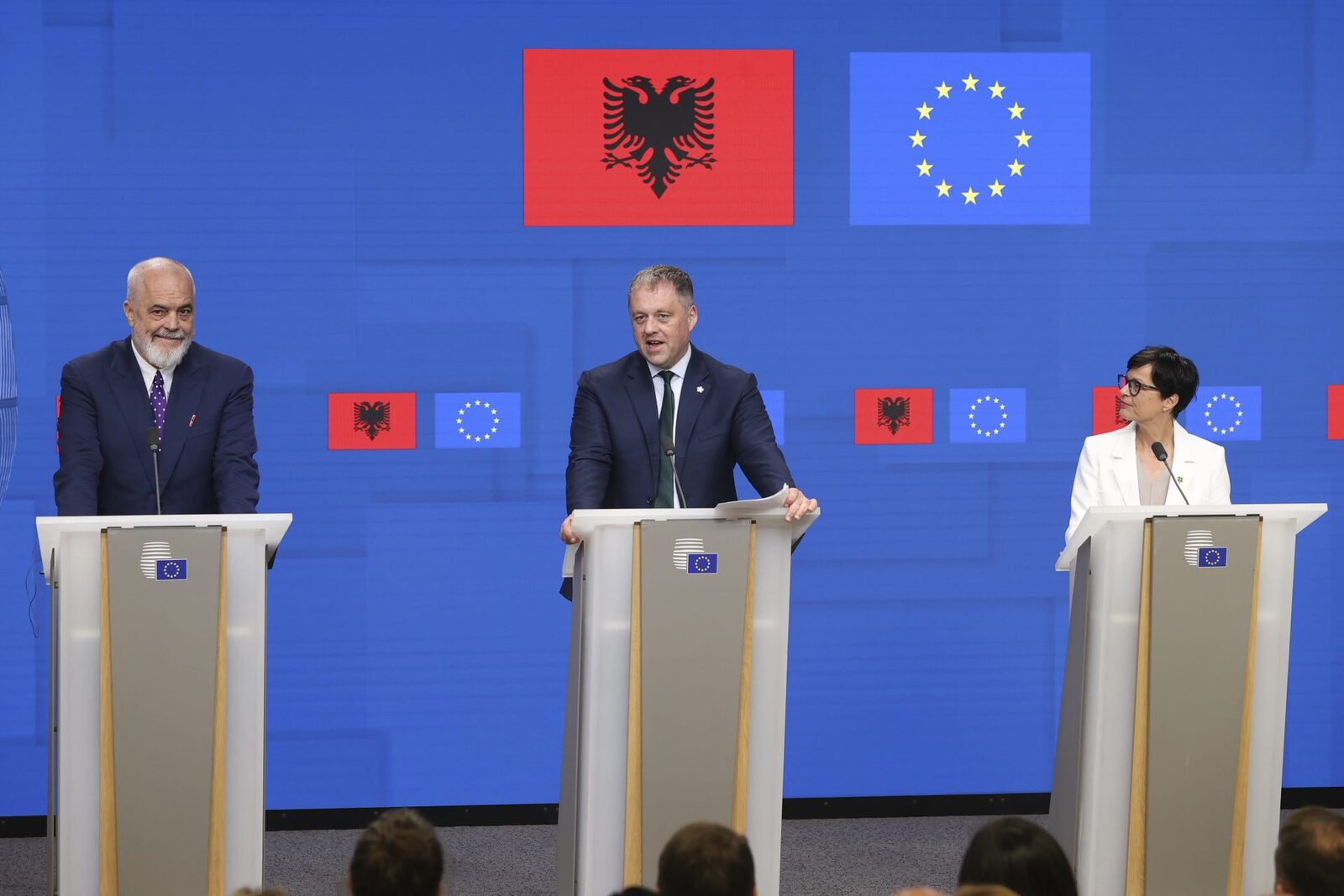 Albania, pas mare spre UE: Închide primele capitole