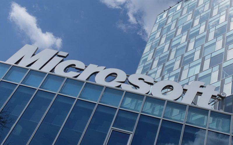 Microsoft taie 4.800 de joburi și schimbă fața Xbox