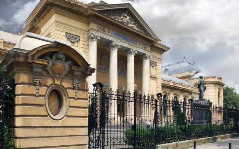 UMF Davila: 2006 locuri la Medicină, concurență mare