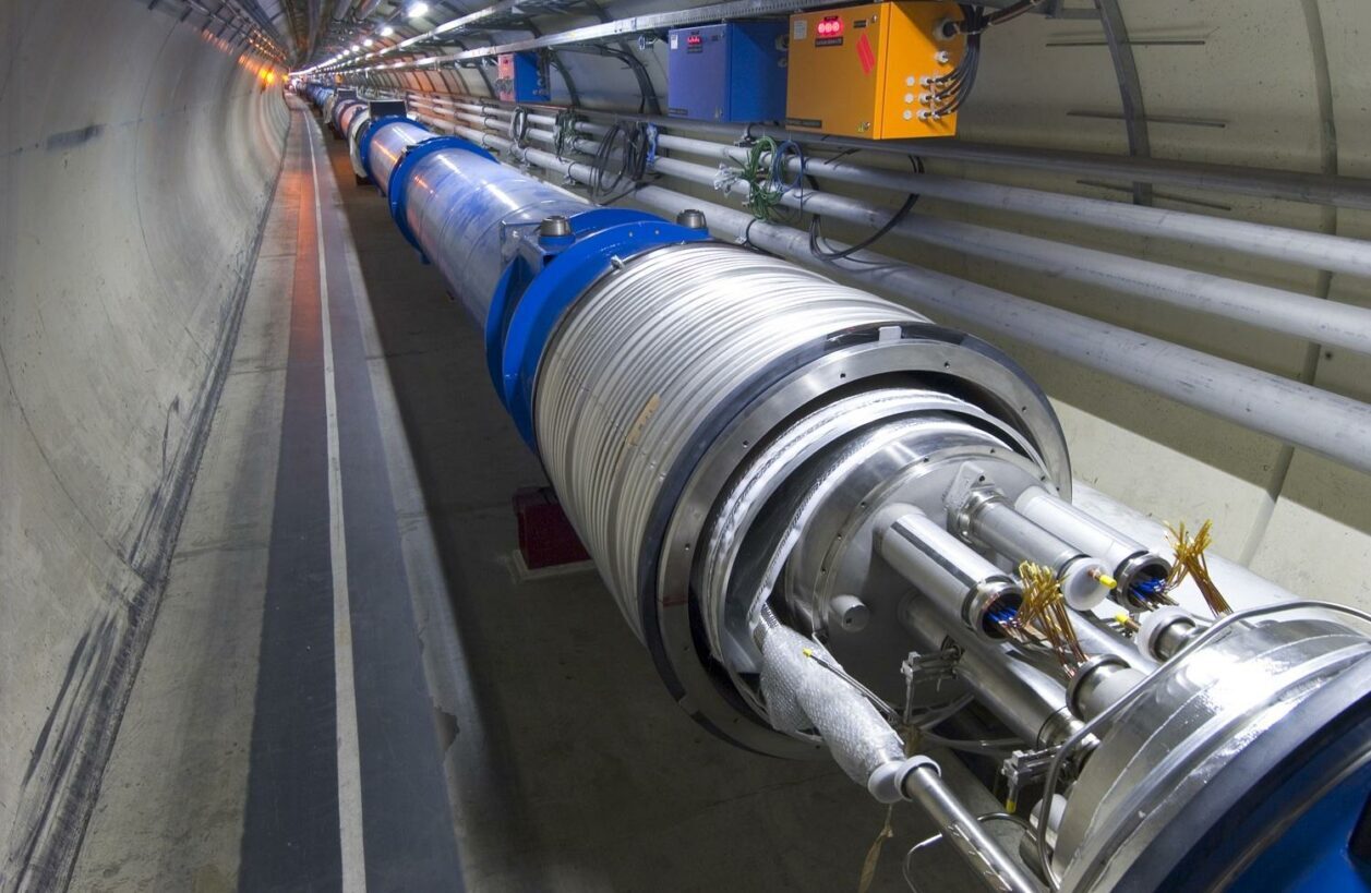 CERN: GIGANTUL STARGESTE, PUTERE MAXIMA PENTRU ACCELERATOR