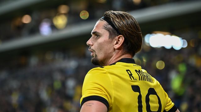Răzvan Marin, golgeter! AEK Atena, în Liga Campionilor!