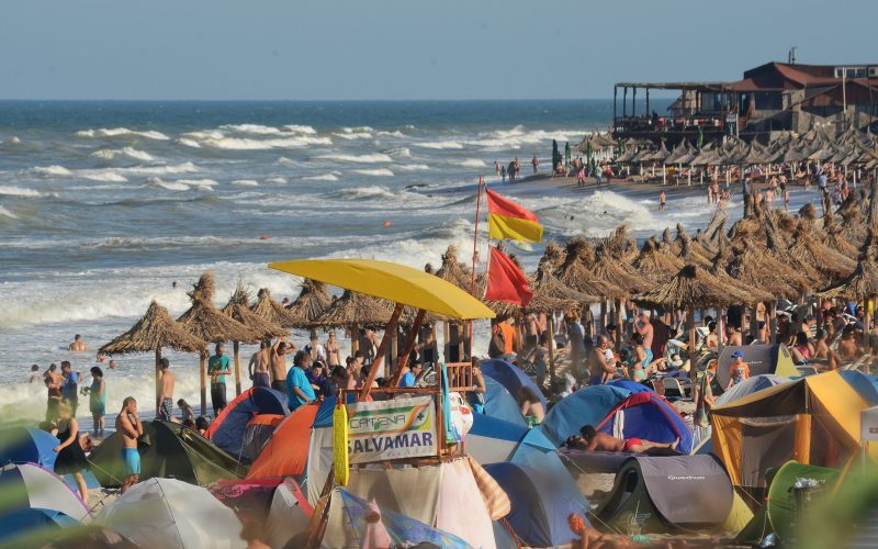 Litoral și Munte: 4500 de pompieri în alertă maximă