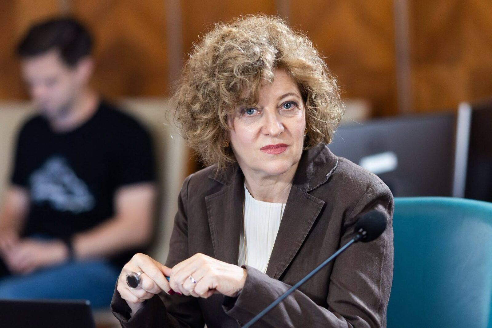 Ciolacu, atac la Oana Gheorghiu: „Fără viziune pe companiile de stat”
