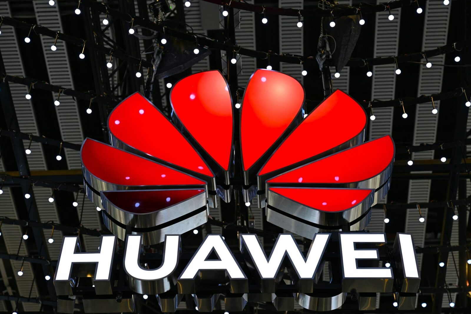 China, SUA, conflict diplomatic: Huawei acuzat de presiuni în Argentina