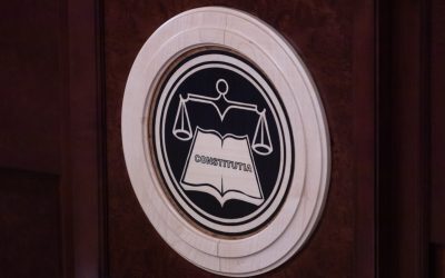 USR-PNL la CCR: Lege de integritate controversată, adoptată chiar de ei