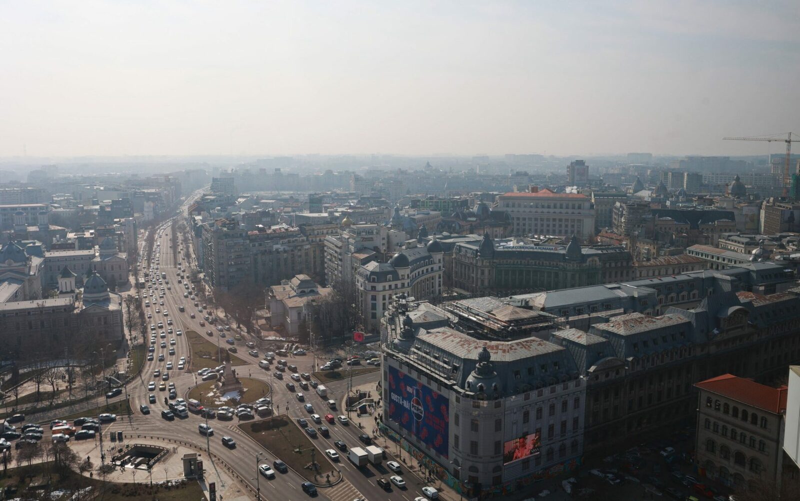 București: Trafic blocat sâmbătă în zona Universității, STB modificat