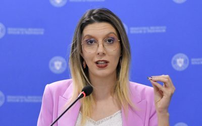 Buzoianu cere reguli stricte pe social media: „Democrațiile, în pericol”
