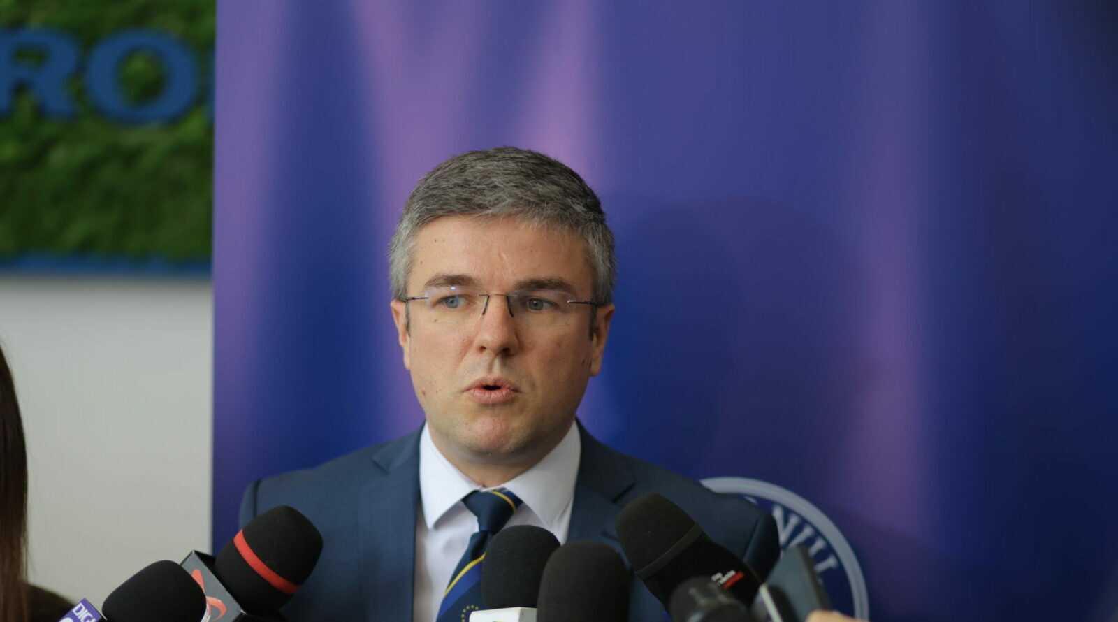 Apărare, în colimator: Darău vrea curățenie în industrie