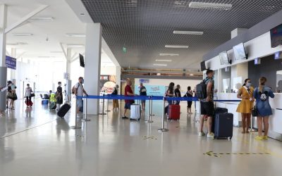 Arad, risc de blocaj: Aeroportul, la un pas de a rămâne fără combustibil