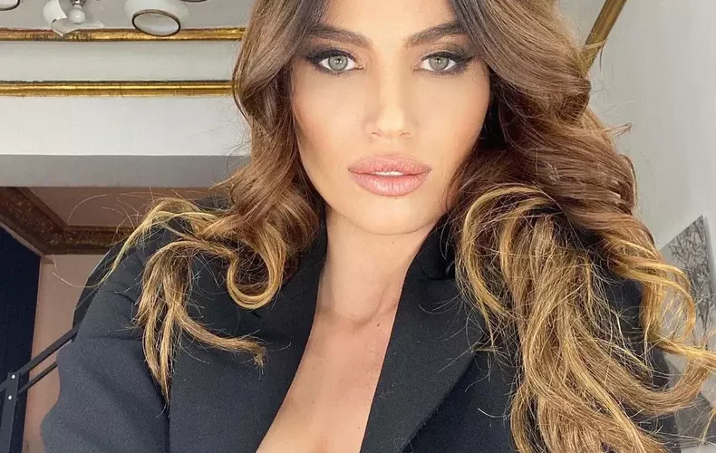 ALINA PUȘCĂU: Primele imagini după cancer. Cum se simte vedeta
