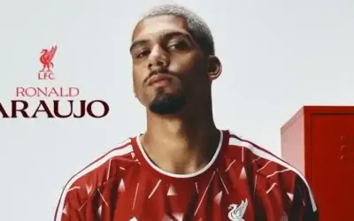 Ronald Araujo, cedido al Liverpool