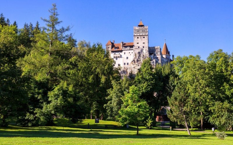 Castel românesc, rege mondial! Depășește Peleșul și Parlamentul