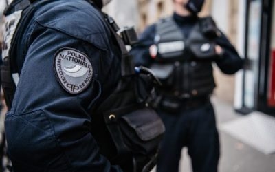 Atac violent în Franța: Mașină pe pietoni, un mort și 10 răniți