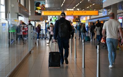 Europa amână oficial, pe termen nelimitat, permisul de călătorie ETIAS: Cine sunt turiștii care scapă momentan de o nouă taxă