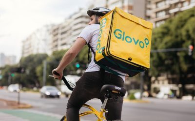 Glovo și PragmaGO finanțează digital comercianții din România