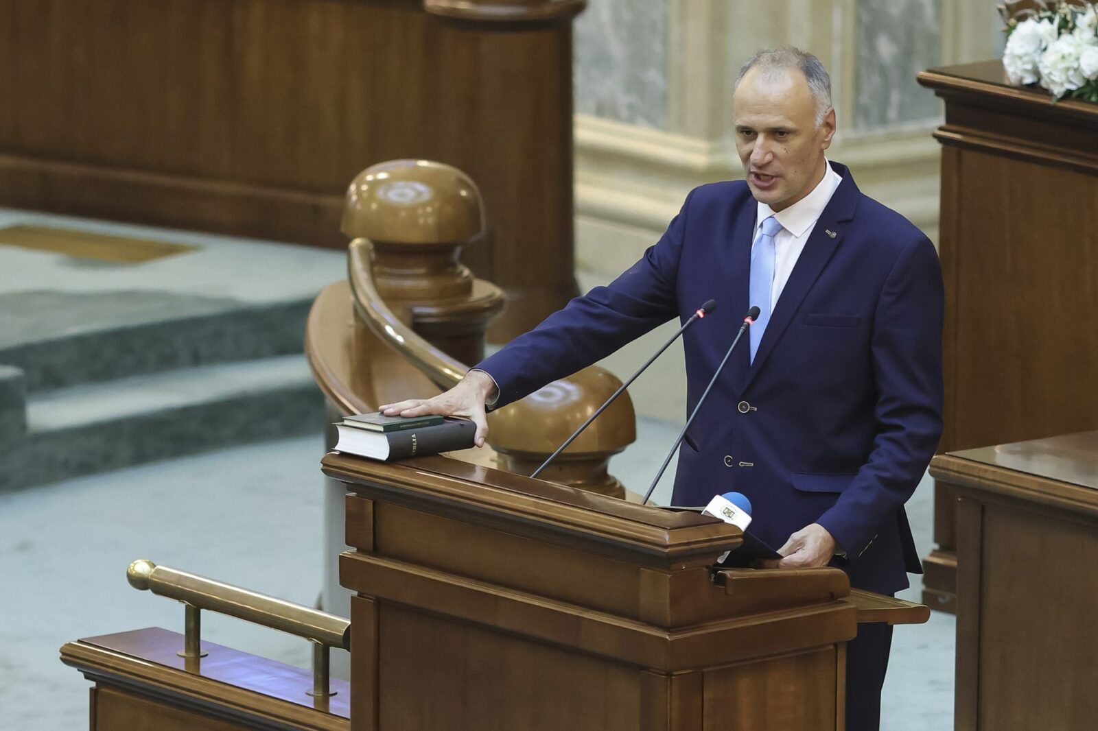 USR contestă Legea ANI la CCR, acuză PSD și AUR de stalinism