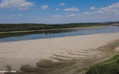 Dunărea spre Cernavodă: Ultima barjă, scufundare iminentă
