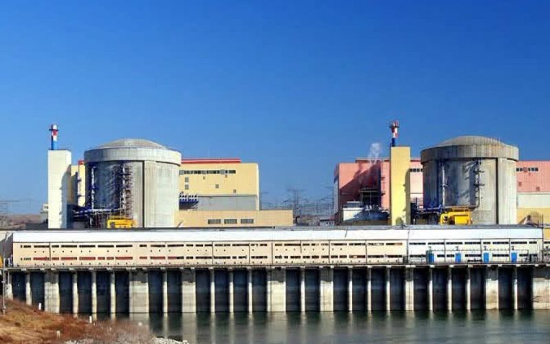 Bolojan: Energie stabilă, dar fără nuclear. Cum compensăm?