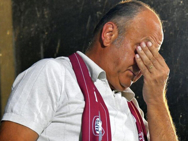 Genoa, în flăcări: „Tâmplarul român ne duce în Serie B”