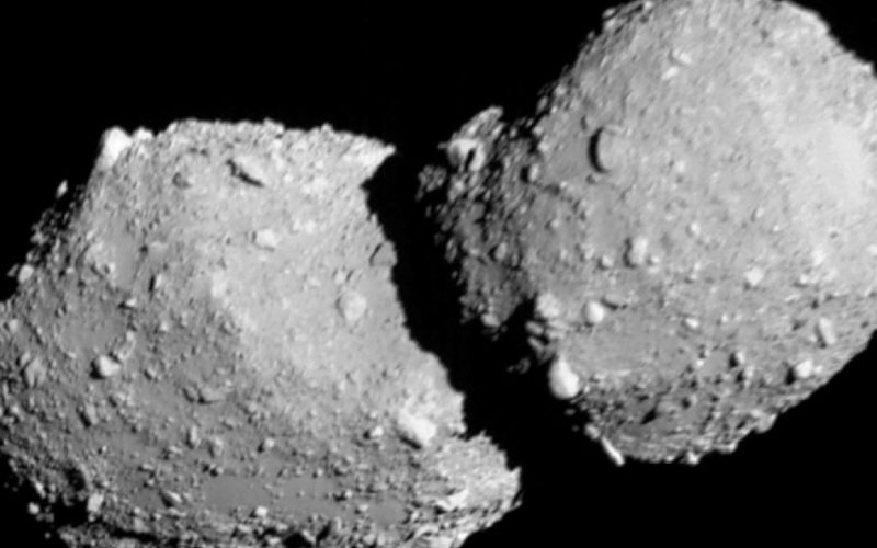 Japonii au atins un record: Cel mai apropiat survol al unui asteroid