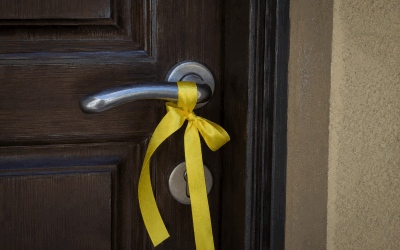 Panglica galbenă: Ce spun proprietarii despre simbolul de pe clanța ușii