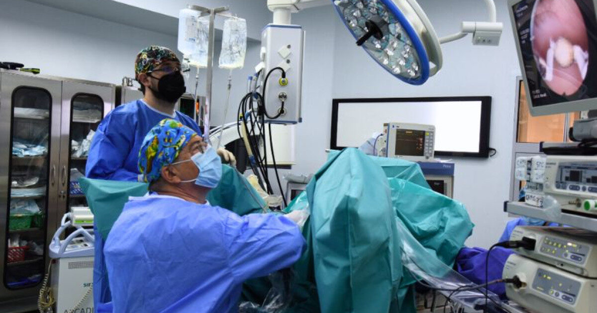 Pacient cu probleme de urinare: Cum a fost tratat