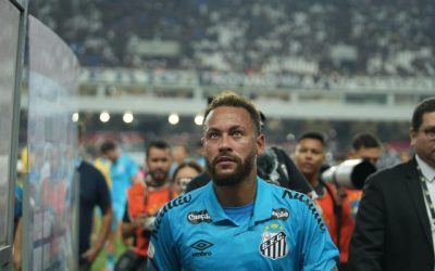 Neymar, furios pe gazon, a stârnit indignarea fanilor