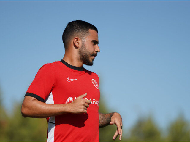 Pique a cumpărat clubul lui Enes Sali