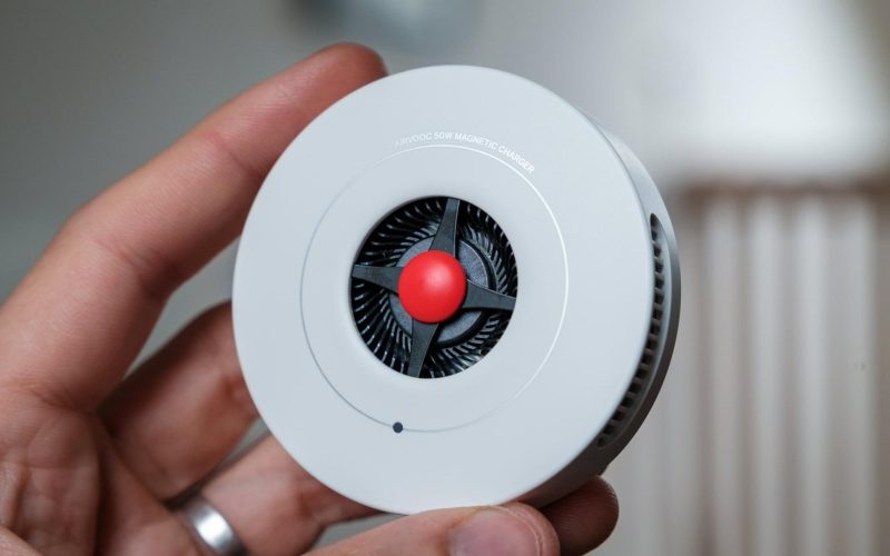 OnePlus pleacă, OPPO inundă piața cu daruri