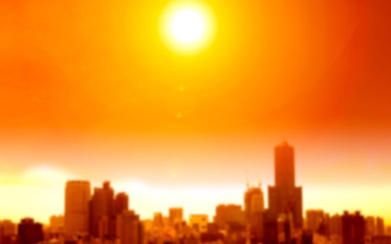 Căldura Extreme: Europa Uscată, Orașele Goale, Oamenii Stau în Case