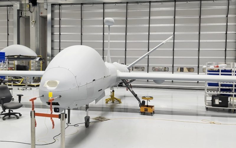 România produce drone de top, dar n-are unde să le lanseze