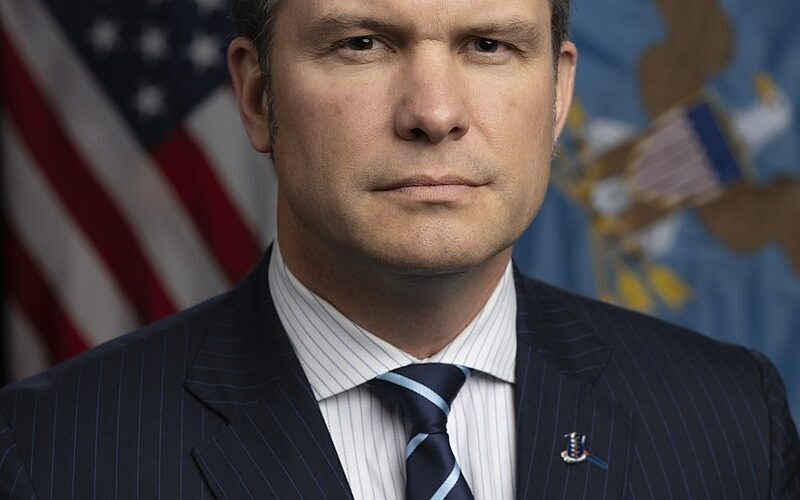 Hegseth: Condițiile pe USS Abraham Lincoln, prezentate greșit