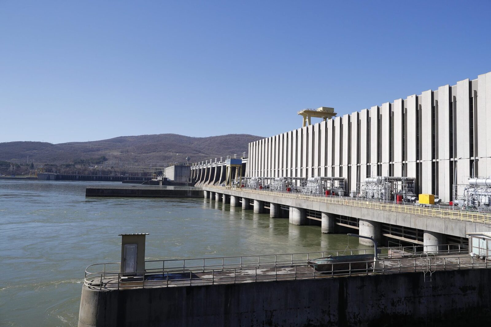 România: Energie verde fără baraje. Hidro și regenerabile cresc producția