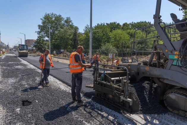 Prelungirea Ghencea: S-a început asfaltarea pe tronsonul 3
