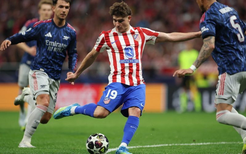 Atletico Madrid will not sell Alvarez amid Barcelona interest, says Simeone | Football News