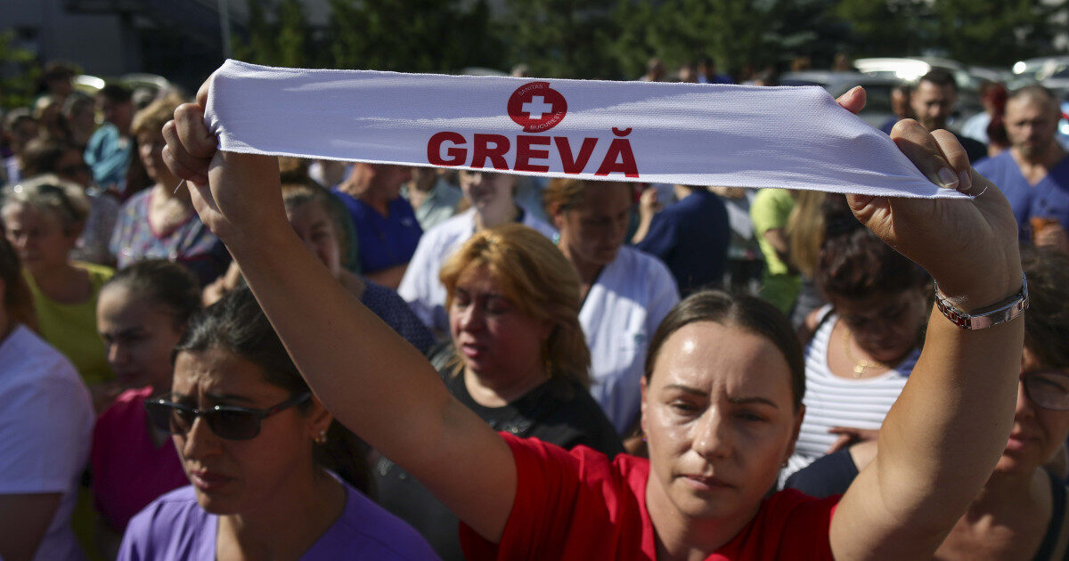 Sănătate în grevă: Sindicatele reclamă salarii mici, Guvernul neagă