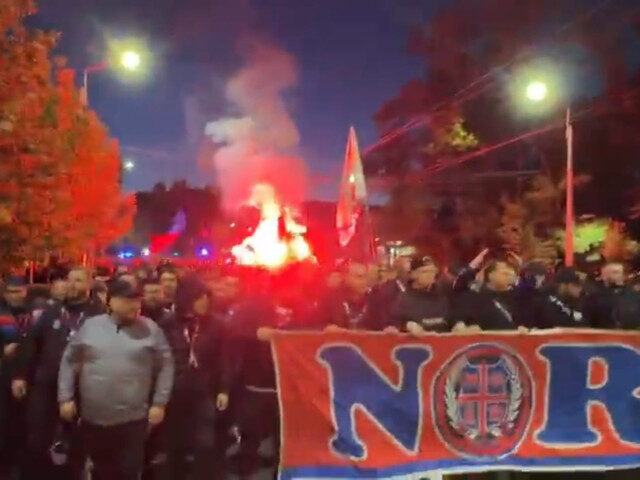 FCSB: Peluza Nord, dialog cu jucătorii. Protestul e oprit