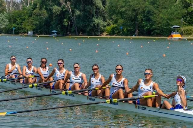 AUR la Mondial U19: Echipajul feminin de 8+1 la canotaj, învingător